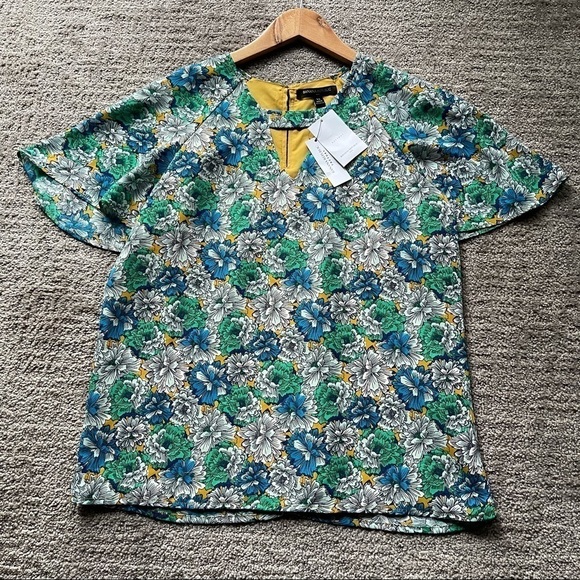 NWT BR Factory Blue Print Flora Cutout Flutter Top - Picture 3 of 10